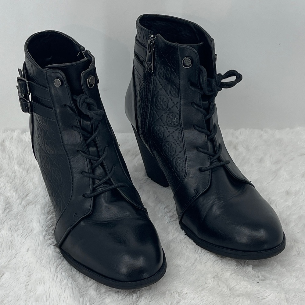 DAISY FUENTES KAROLA Black Ankle Boots with buckles WOMENS SIZE 11 M